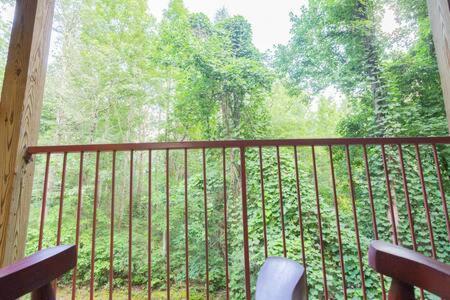 Lodge G Sasquatch Lodges Sleeps 13 Gatlinburg Εξωτερικό φωτογραφία